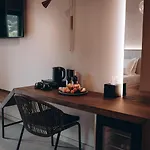 Ananea Yachting Тропея