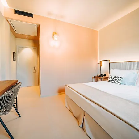Ananea Yachting 4*