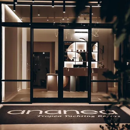 Hotell Ananea Yachting 4*